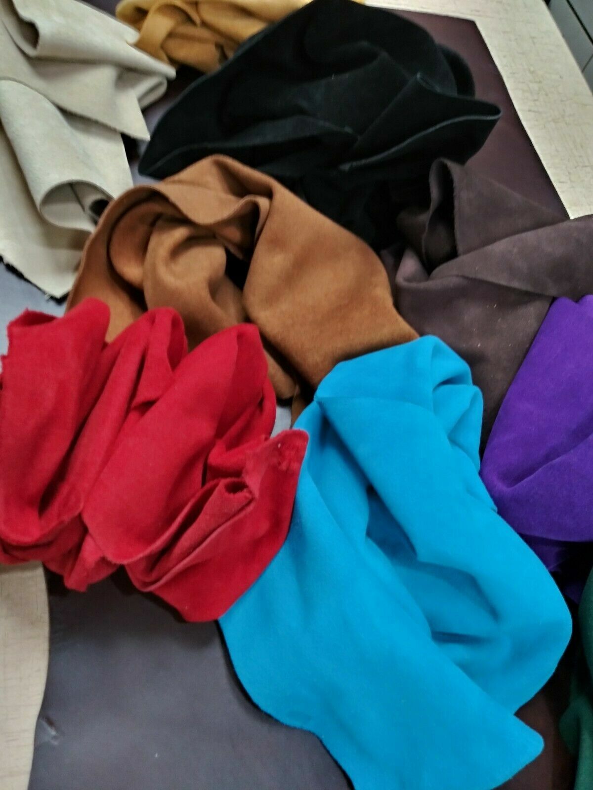 SUED SCRAP 3/4 OZ Leather COW for Crafts/Tooling/Workshop, assorted COLOR