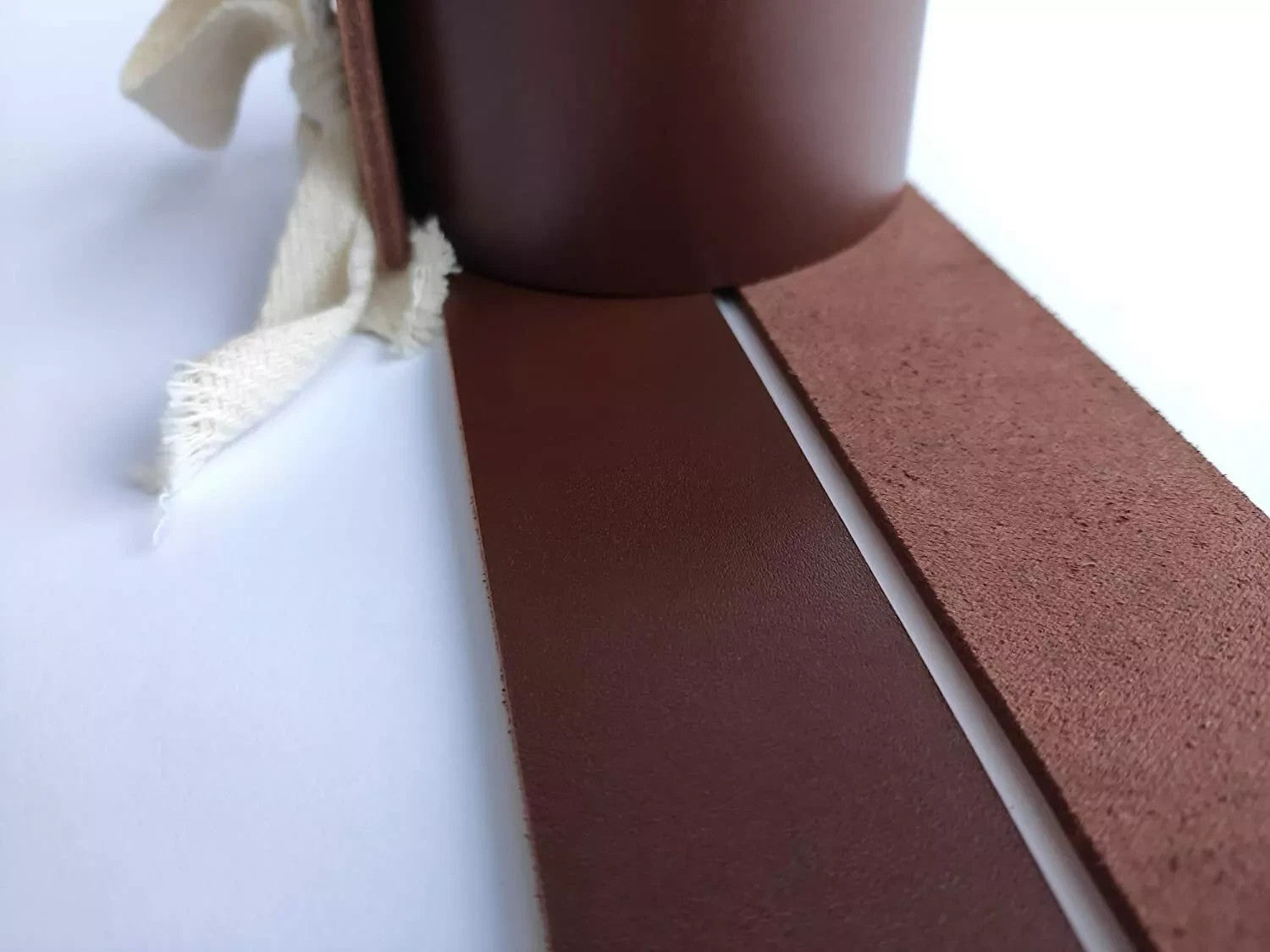 9/10 OZ BROWN LATIGO Crafts/Tooling/ Crafts/ STRAP BELT SIZES- SQFT FOR $ 29.99