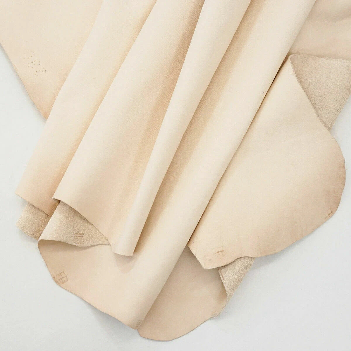 5/6 OZ-6/7 OZ-7/8 OZ  Vegetable Tanned Full Grain Leather SQUER FEET FOR $ 22.99