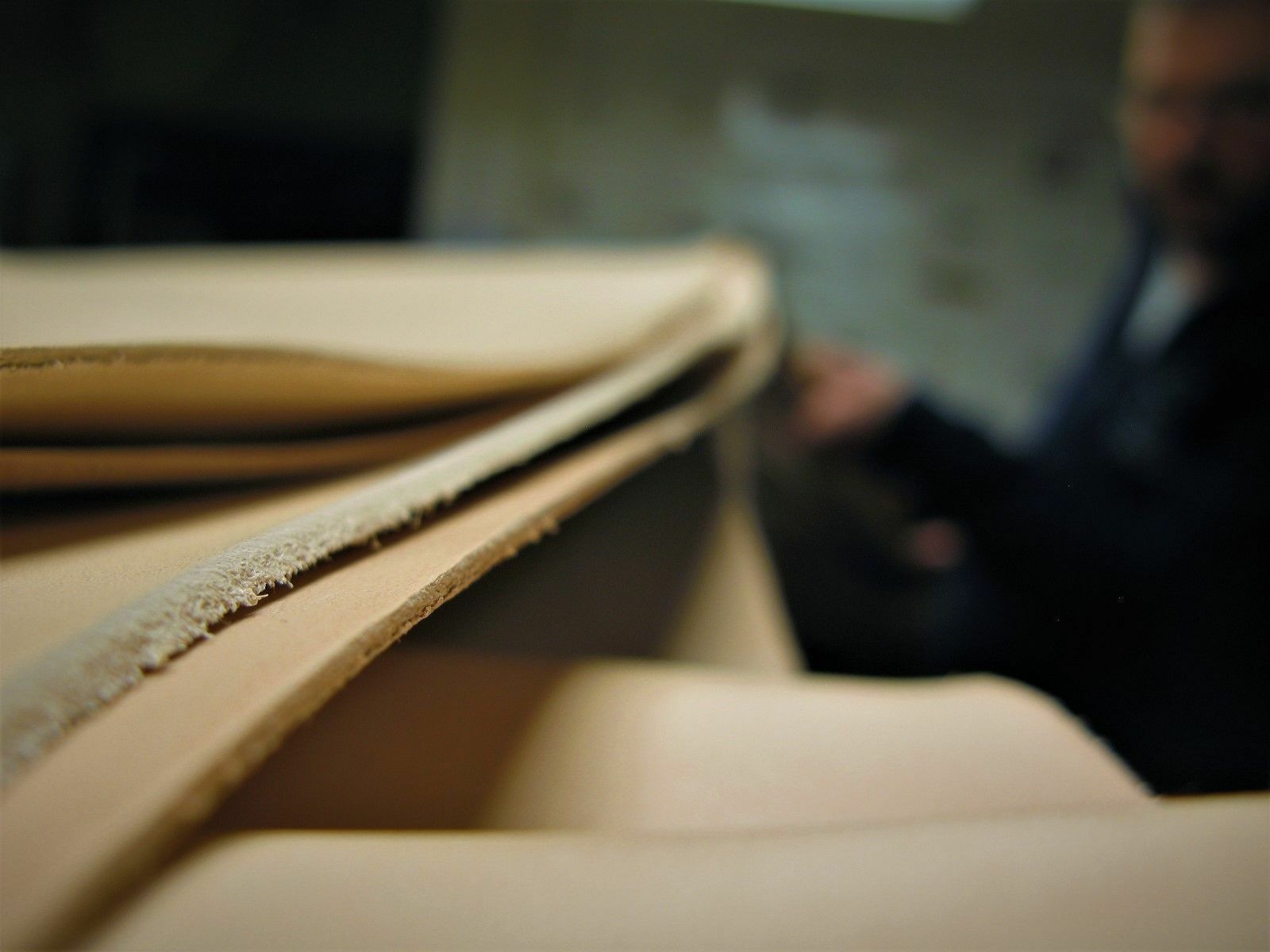 2/3-3/4-5/6-8/9-9/10-11/12 OZ. THICKNESS VEGTAN NATURAL LEATHER  CRAFT TOOLING